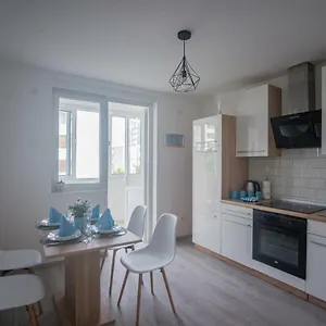 In With Apartment Rijeka